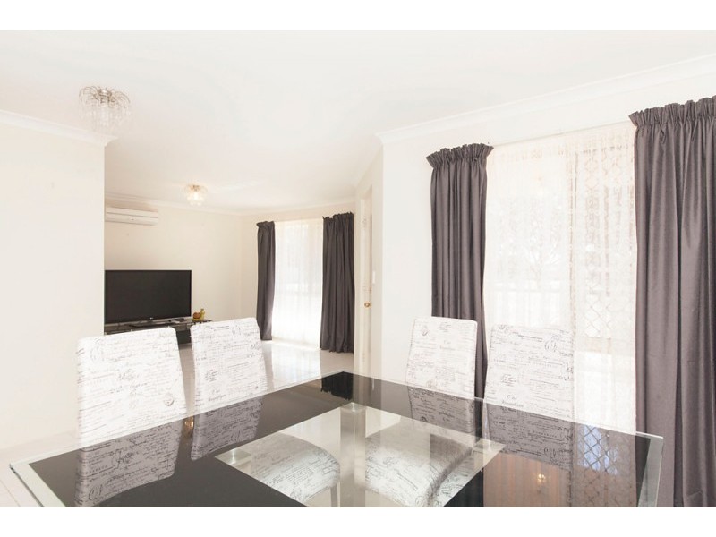 34 Mayflower Close, Port Kennedy WA 6172