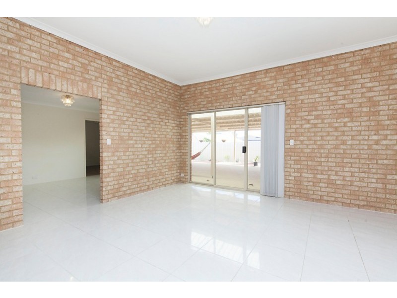 34 Mayflower Close, Port Kennedy WA 6172