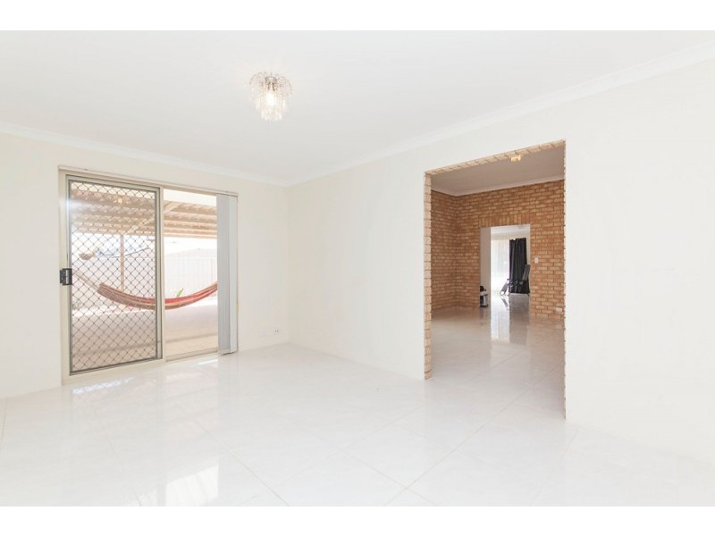 34 Mayflower Close, Port Kennedy WA 6172