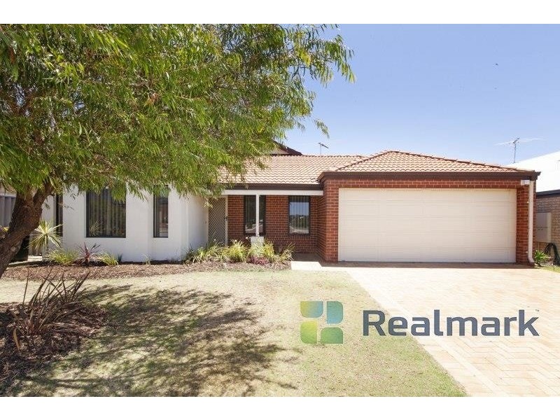 18 Mandalay Bend, Secret Harbour WA 6173