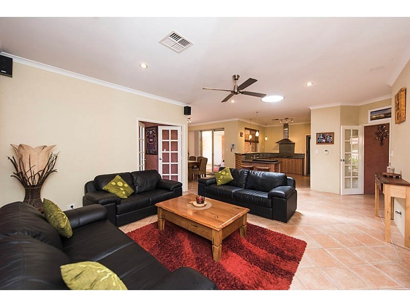 7 Mikonos Mews, Secret Harbour WA 6173