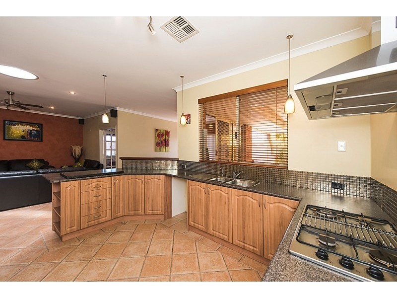 7 Mikonos Mews, Secret Harbour WA 6173