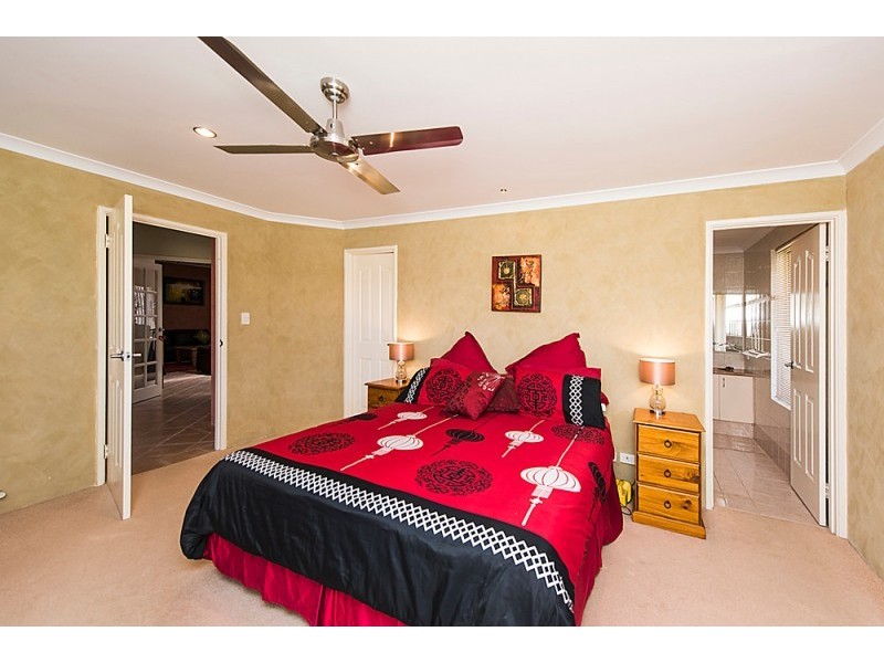 7 Mikonos Mews, Secret Harbour WA 6173