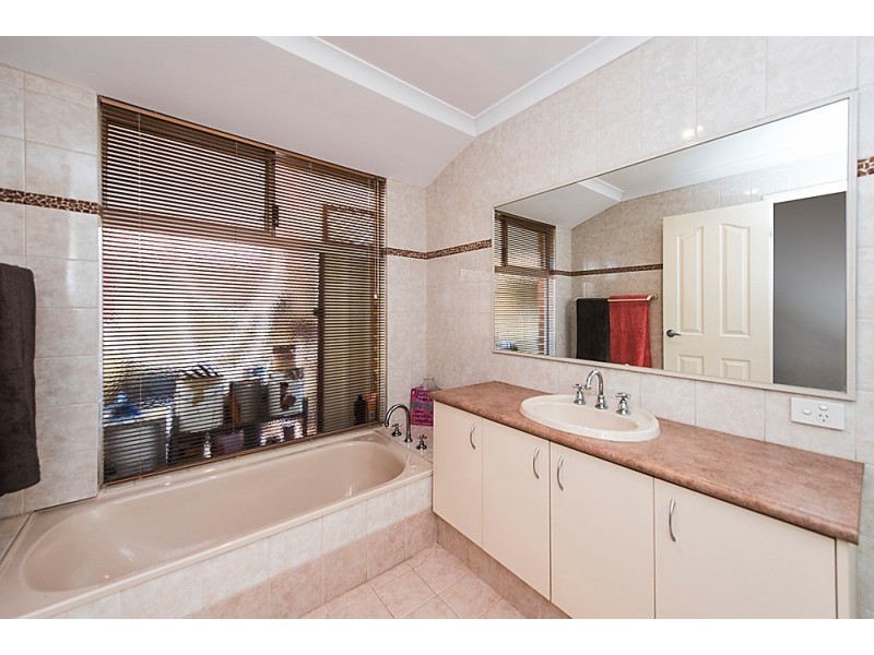 7 Mikonos Mews, Secret Harbour WA 6173