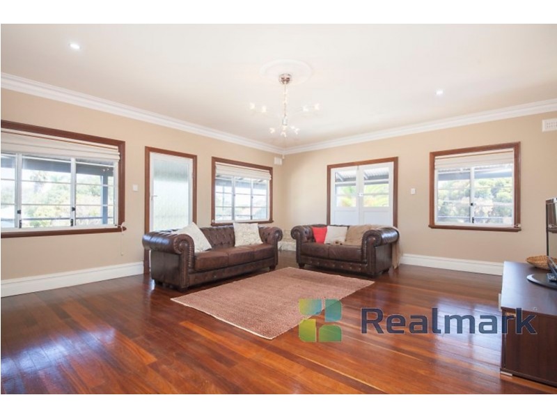 4 Bluefin Drive, Golden Bay WA 6174