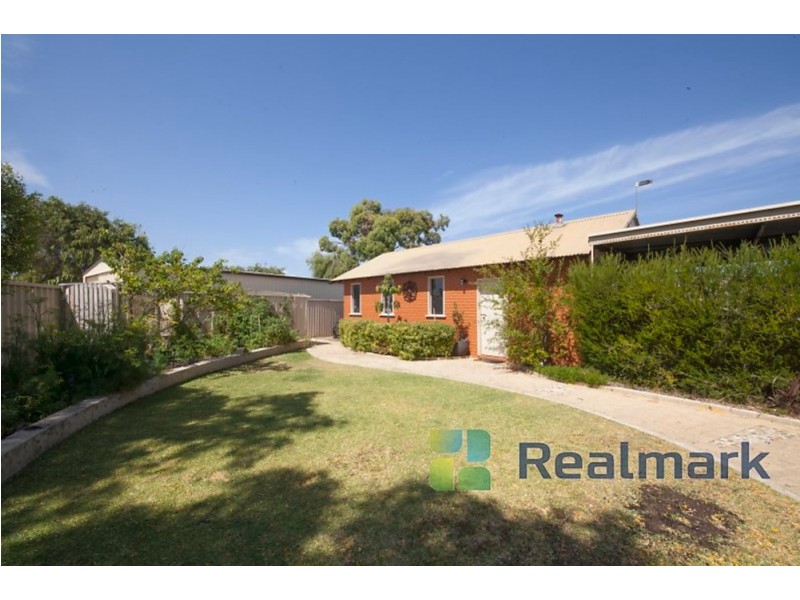 4 Bluefin Drive, Golden Bay WA 6174