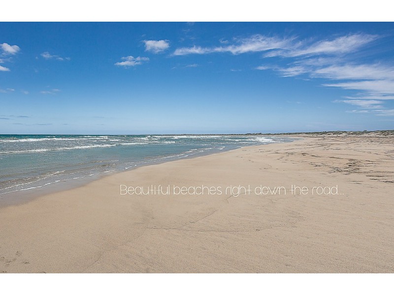 4 Bluefin Drive, Golden Bay WA 6174