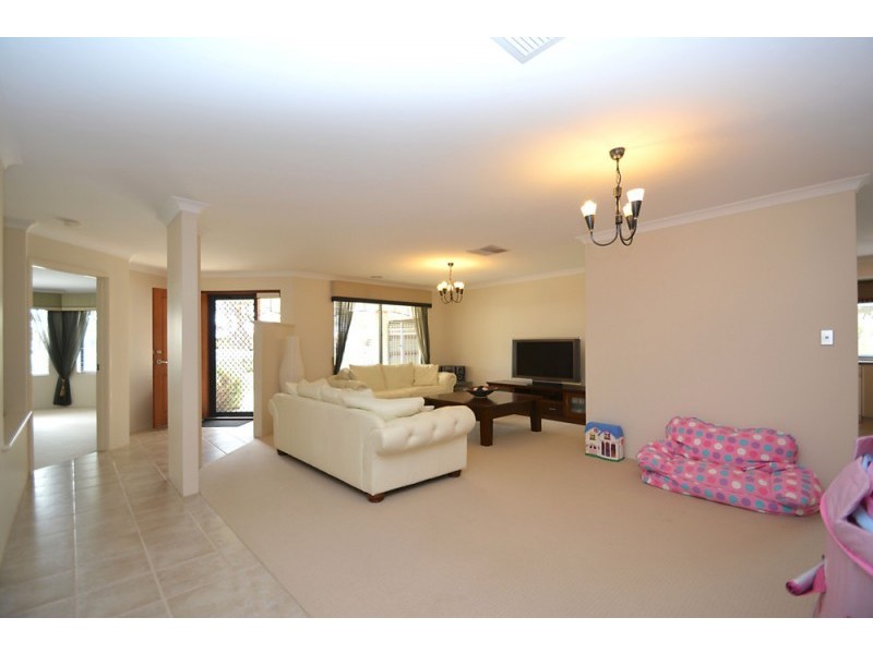 20 Miltona Drive, Secret Harbour WA 6173