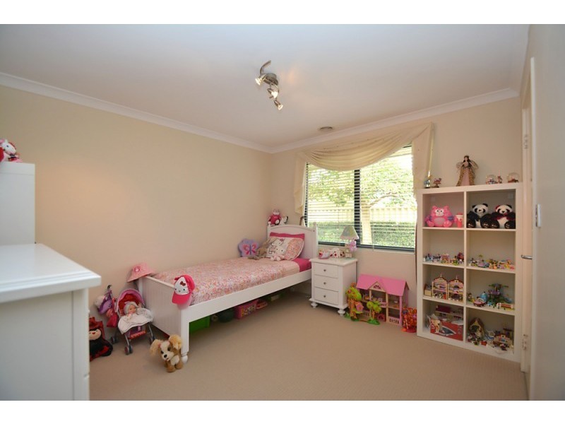 20 Miltona Drive, Secret Harbour WA 6173