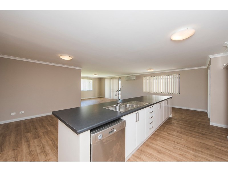 13 Mandalay Bend, Secret Harbour WA 6173