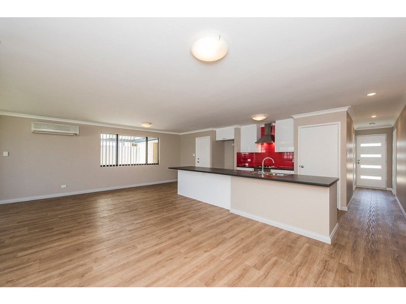 13 Mandalay Bend, Secret Harbour WA 6173