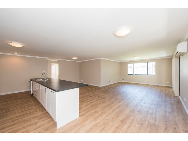 13 Mandalay Bend, Secret Harbour WA 6173