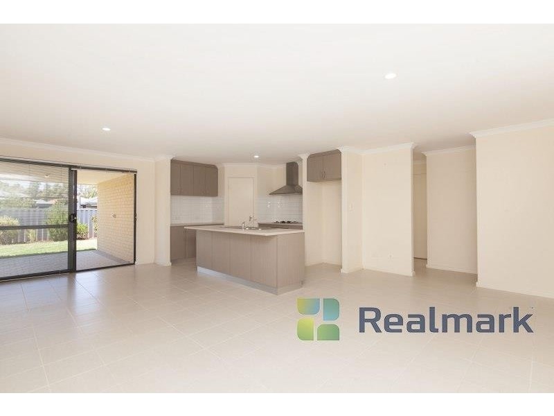 13 Kirra Road, Secret Harbour WA 6173