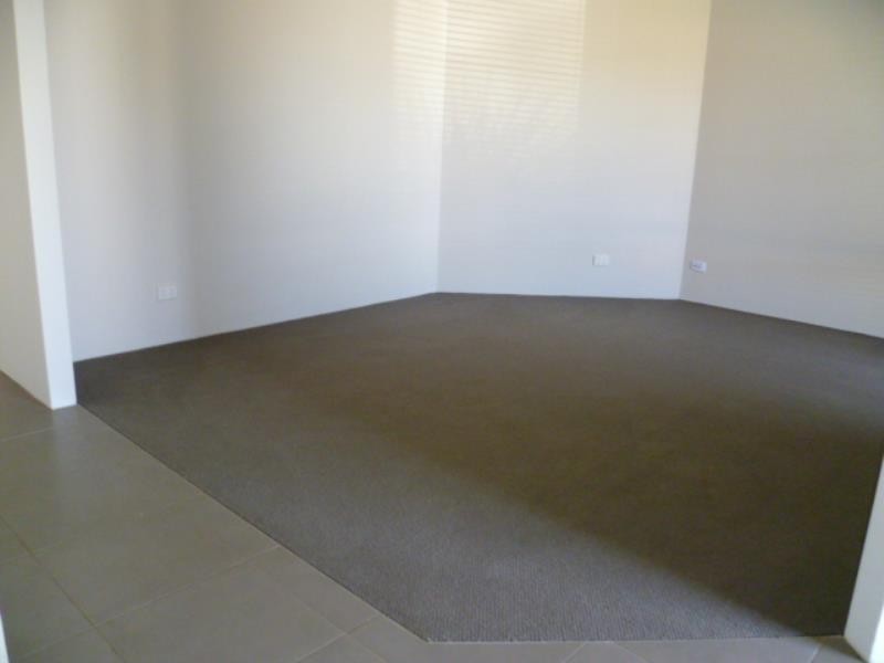 8 Stamford Crescent, Secret Harbour WA 6173