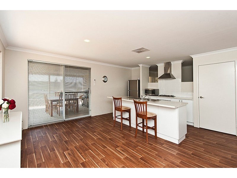 132 Tangadee Road, Golden Bay WA 6174