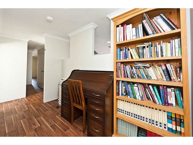 132 Tangadee Road, Golden Bay WA 6174