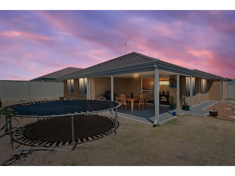 132 Tangadee Road, Golden Bay WA 6174