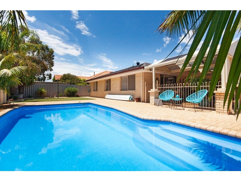 24 Pulsano Mews, Secret Harbour WA 6173