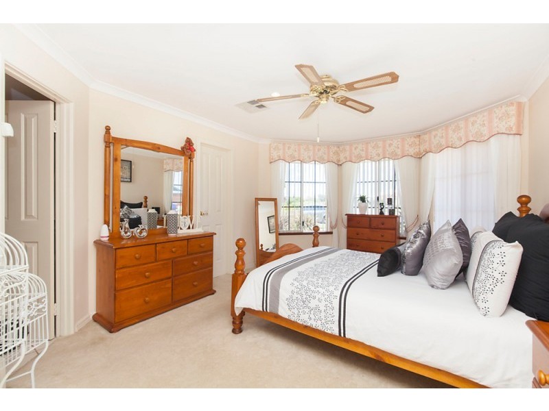 24 Pulsano Mews, Secret Harbour WA 6173