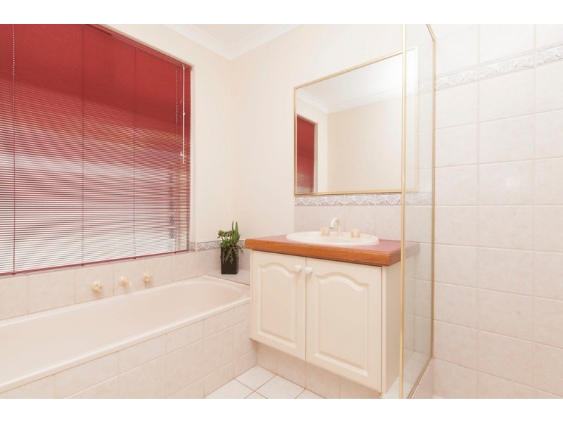 24 Pulsano Mews, Secret Harbour WA 6173