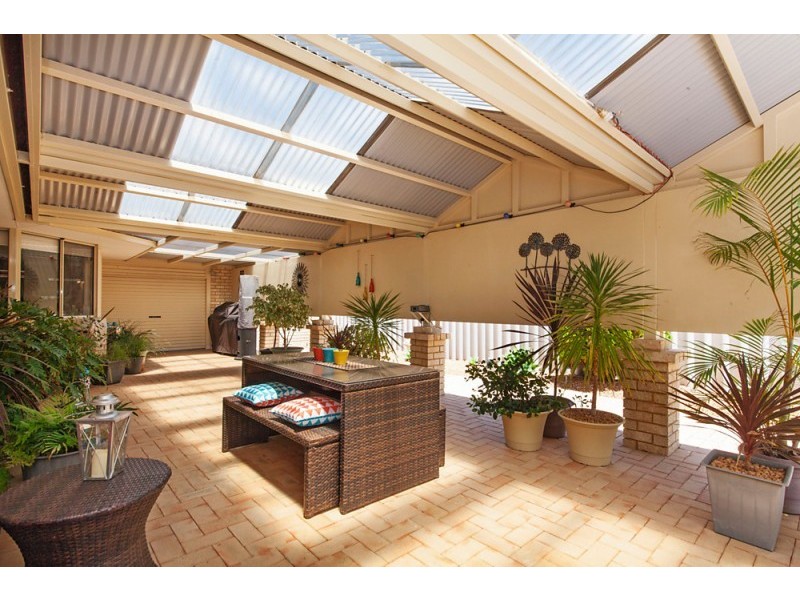 24 Pulsano Mews, Secret Harbour WA 6173