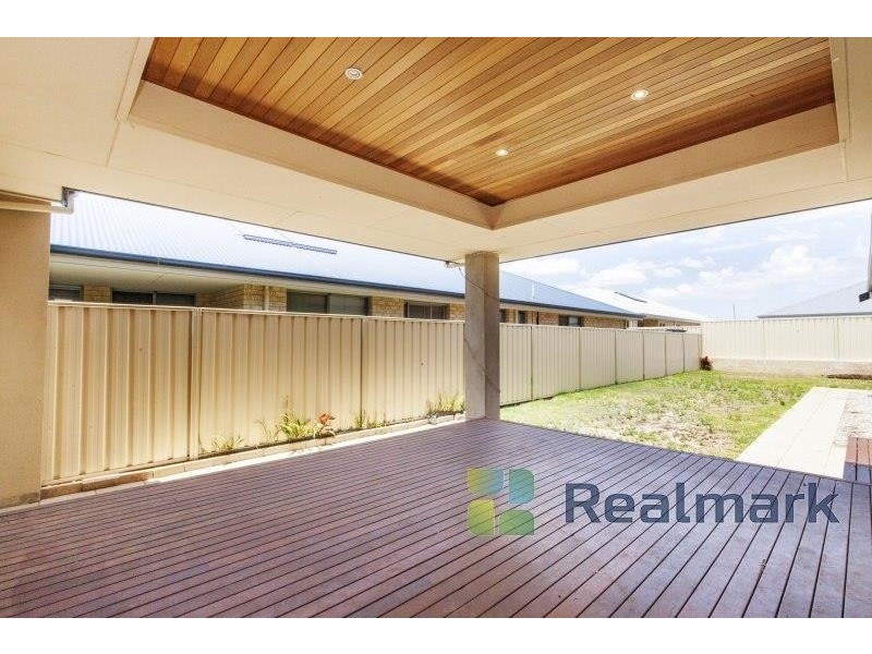 72 Three Bears Loop, Secret Harbour WA 6173