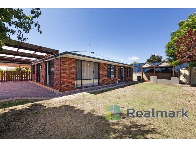 14 Rosebay Grove, Singleton WA 6175