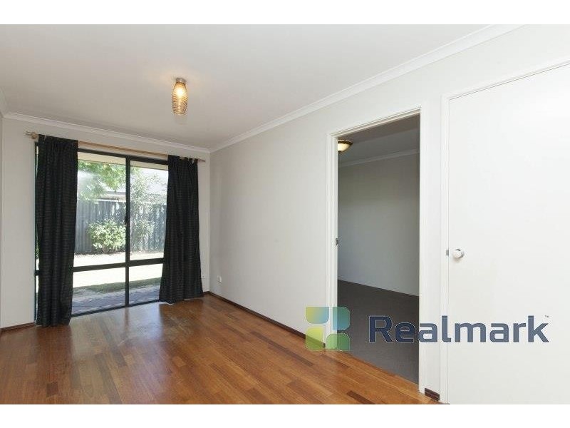 14 Rosebay Grove, Singleton WA 6175