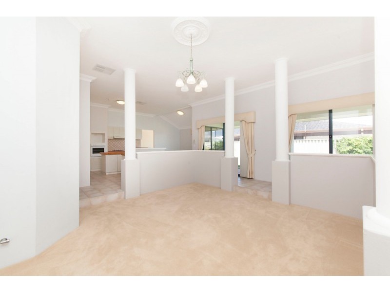 2 Summerville Ave, Secret Harbour WA 6173