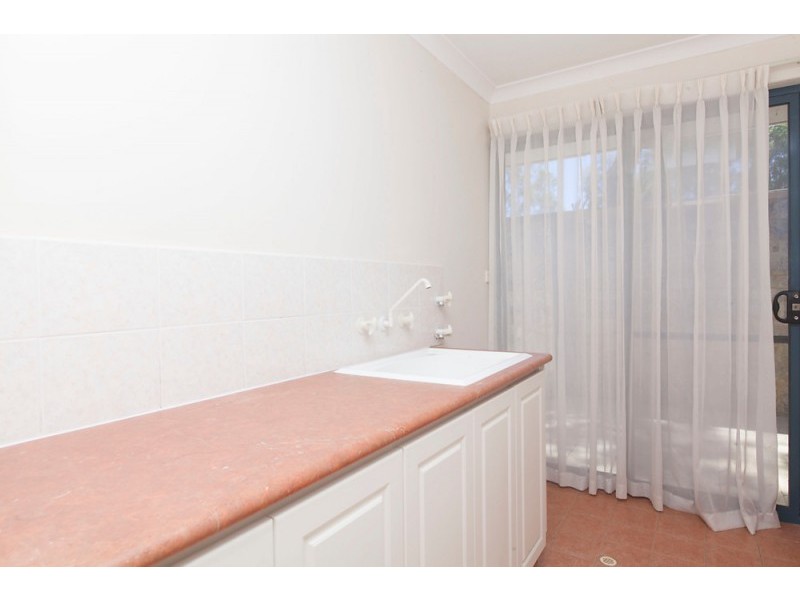 2 Summerville Ave, Secret Harbour WA 6173