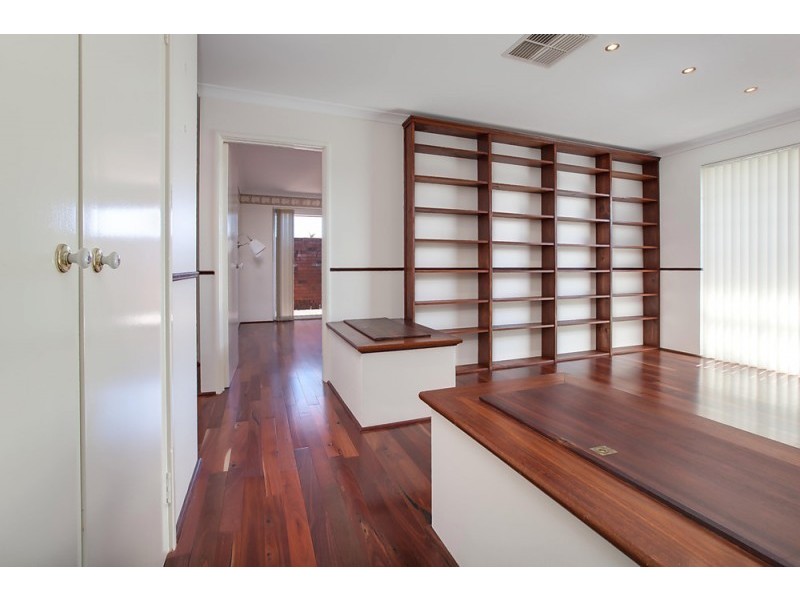 3 Caffra close, Warnbro WA 6169