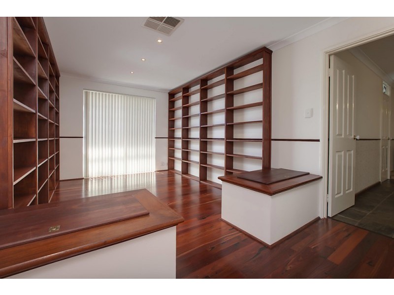 3 Caffra close, Warnbro WA 6169