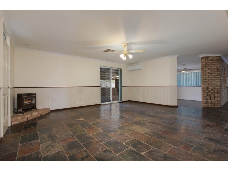 3 Caffra close, Warnbro WA 6169