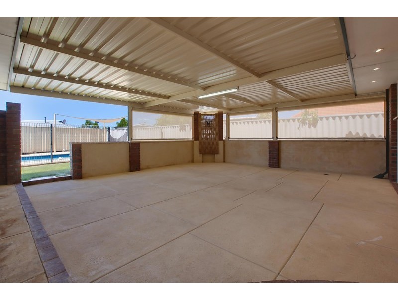 3 Caffra close, Warnbro WA 6169