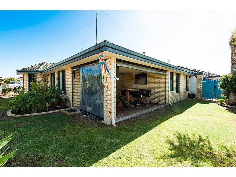 1 Morlaix Mews, Port Kennedy WA 6172