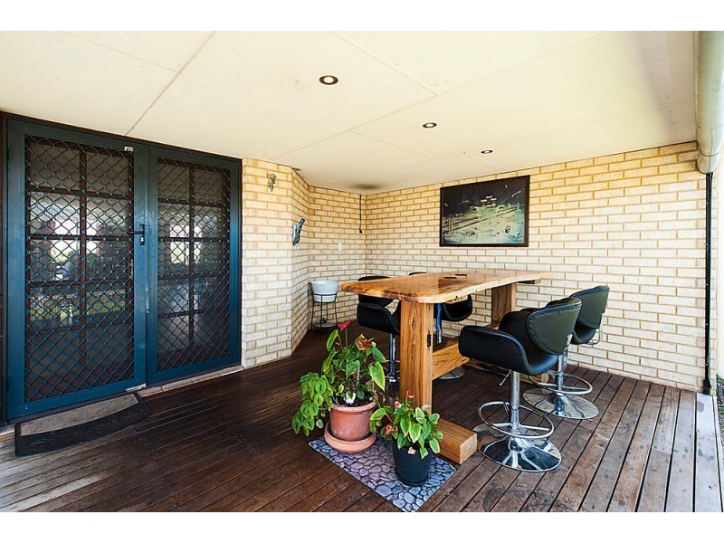 1 Morlaix Mews, Port Kennedy WA 6172