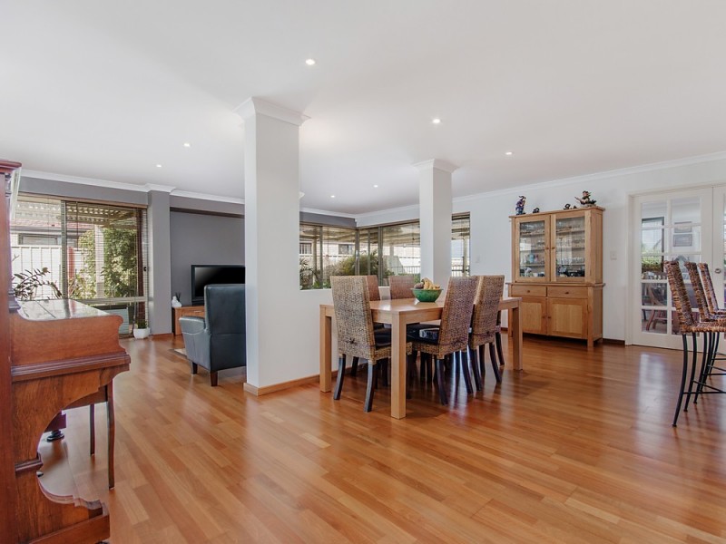 14 Porto Santo Green, Secret Harbour WA 6173