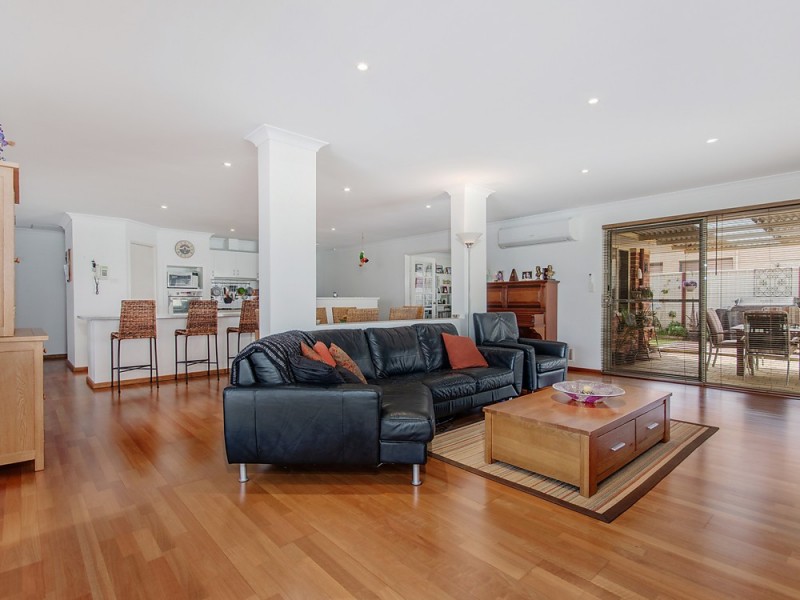 14 Porto Santo Green, Secret Harbour WA 6173