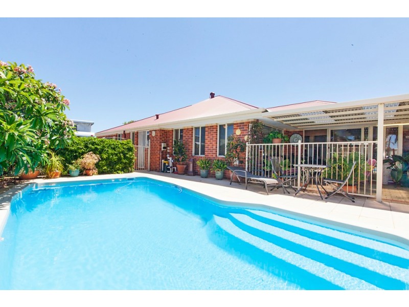 14 Porto Santo Green, Secret Harbour WA 6173