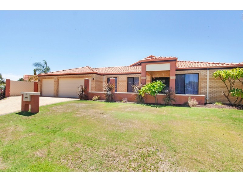 4 La Spezia Drive, Secret Harbour WA 6173