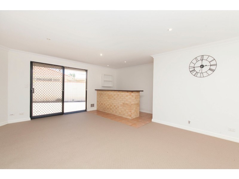 4 La Spezia Drive, Secret Harbour WA 6173