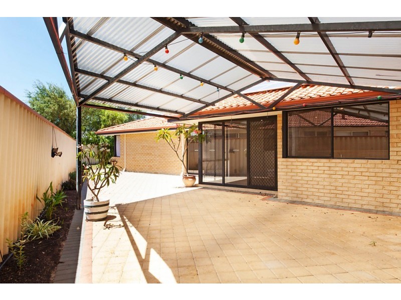 4 La Spezia Drive, Secret Harbour WA 6173