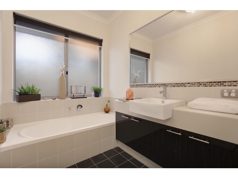 9 Broulee Lane, Secret Harbour WA 6173