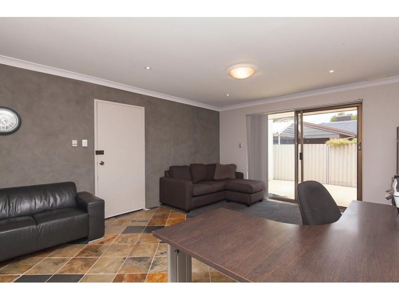 3 Hubbard Place, Safety Bay WA 6169