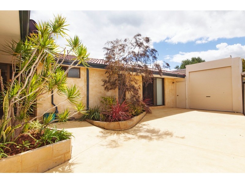 3 Hubbard Place, Safety Bay WA 6169