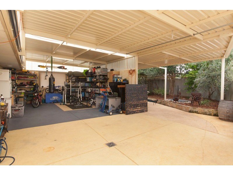 3 Hubbard Place, Safety Bay WA 6169