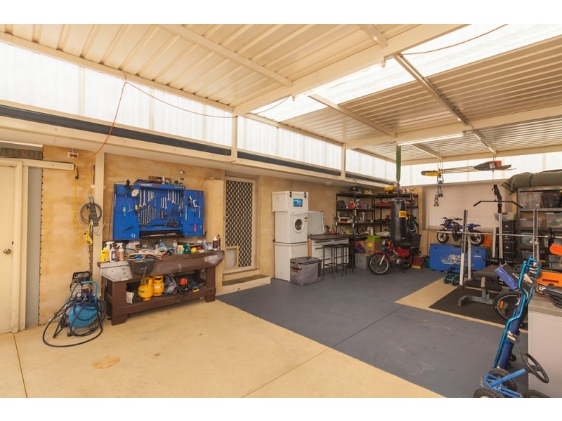 3 Hubbard Place, Safety Bay WA 6169