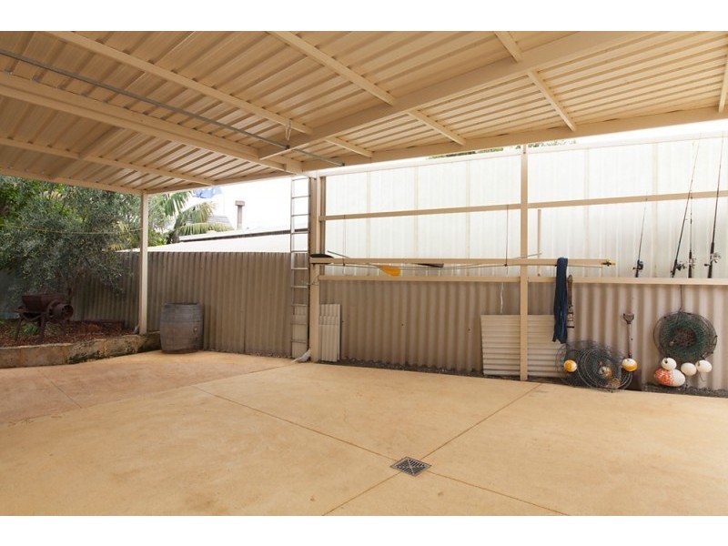 3 Hubbard Place, Safety Bay WA 6169