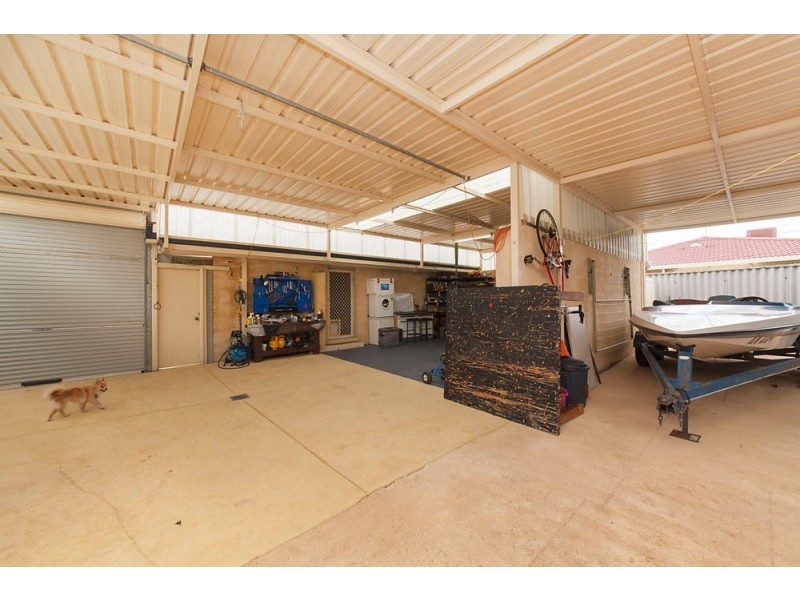 3 Hubbard Place, Safety Bay WA 6169