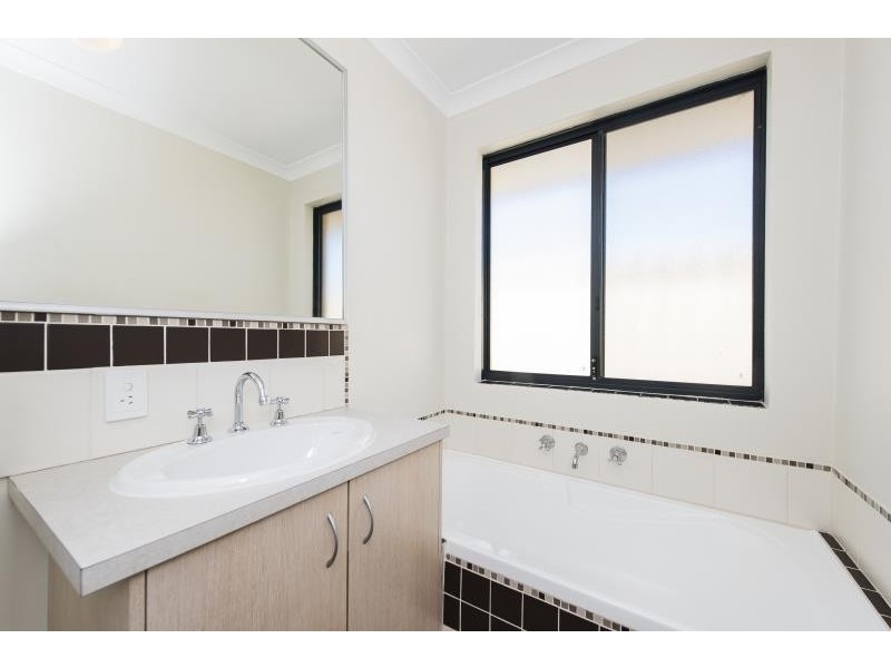 13 Mandalay Bend, Secret Harbour WA 6173